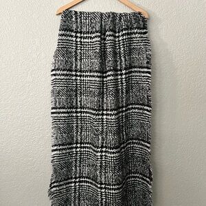 Express Black and White knit Scarf plush soft